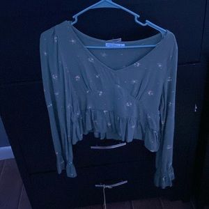 green cropped fancey shirt